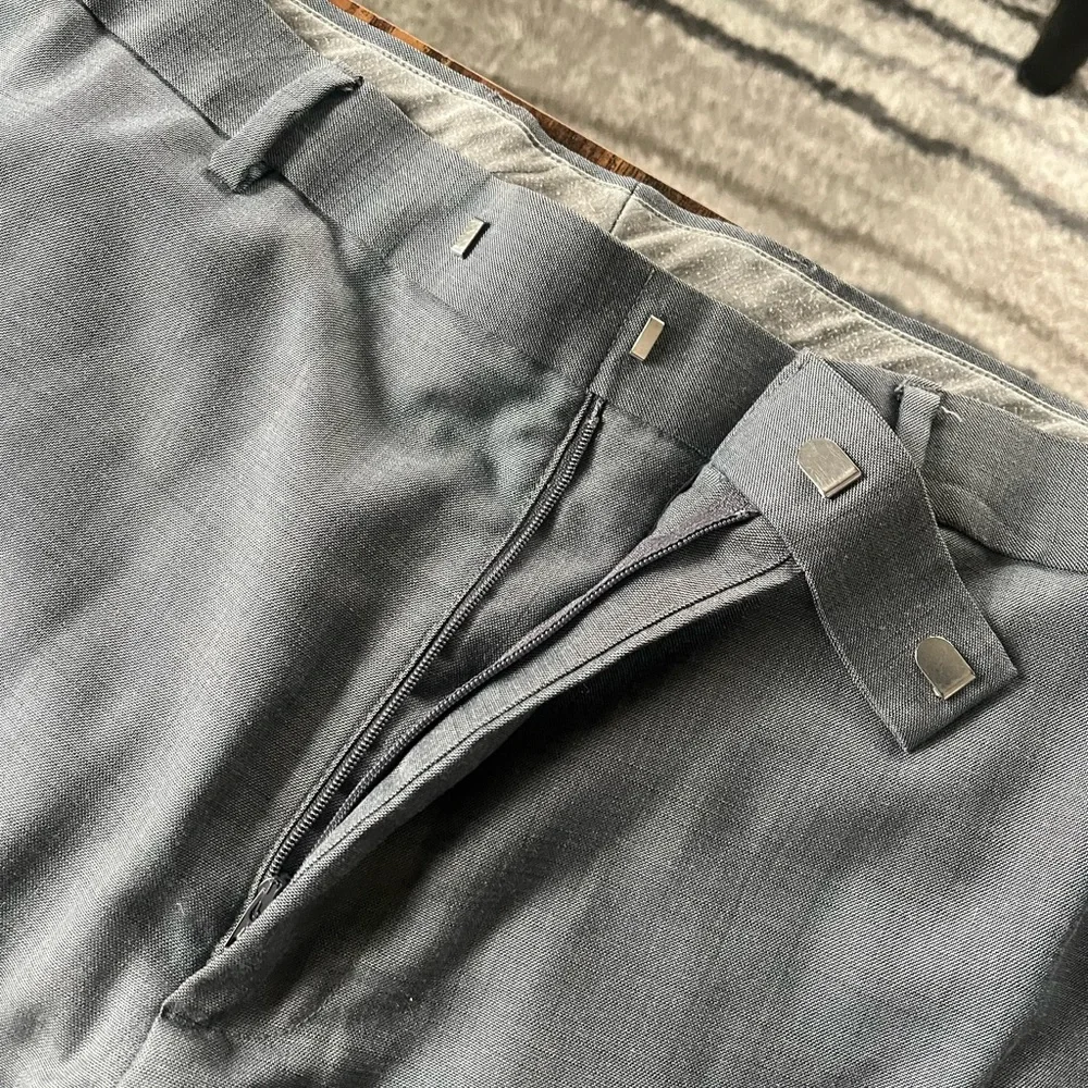 Axist Men's Light Gray Dress Pants